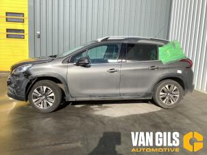 Peugeot 2008 1.2 12V e-THP PureTech 110 Épave (2017, Gris)