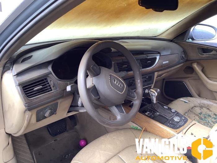 Audi A6 3.0 V6 24V TFSI Quattro Épave (2012, Métallisé, Gris, Gris argenté)