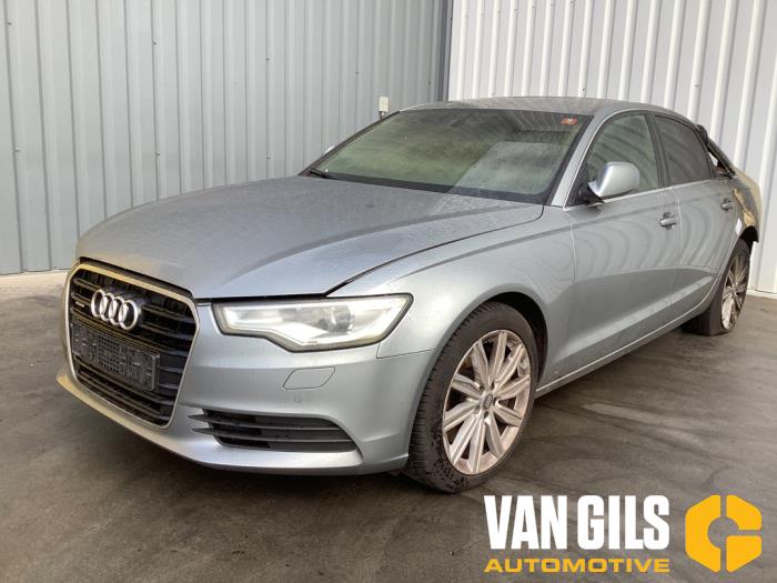 Audi A6 3.0 V6 24V TFSI Quattro Épave (2012, Métallisé, Gris, Gris argenté)