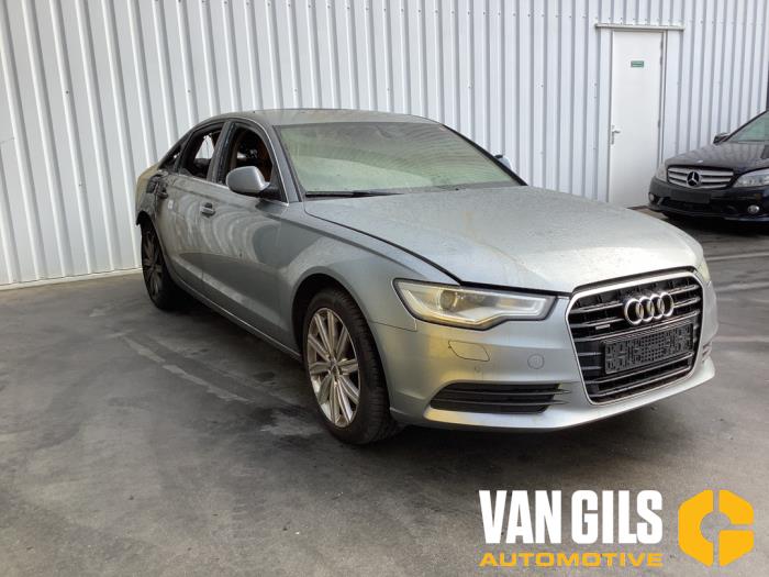 Audi A6 3.0 V6 24V TFSI Quattro Épave (2012, Métallisé, Gris, Gris argenté)