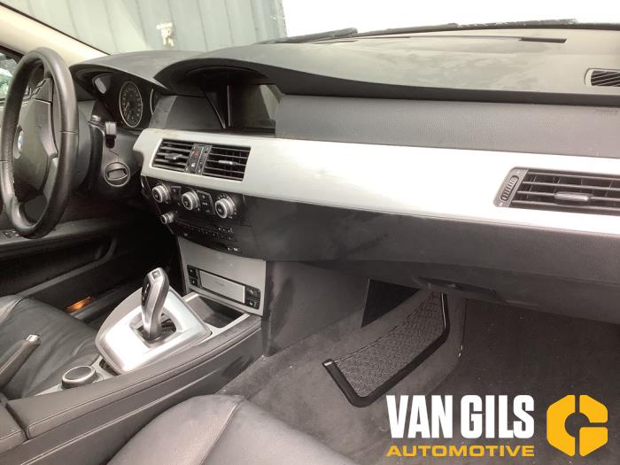 BMW 5 serie Touring 525i 24V Épave (2007, Gris)