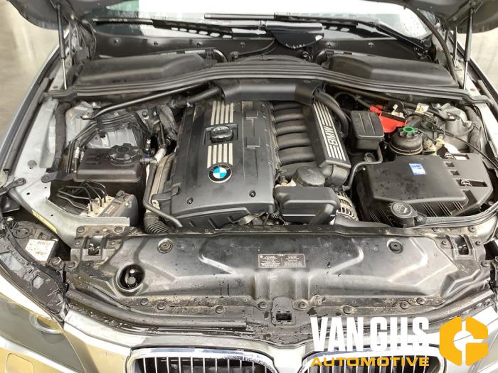 BMW 5 serie Touring 525i 24V Épave (2007, Gris)