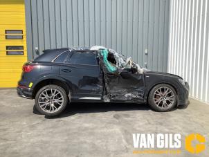 Audi Q3 1.5 35 TFSI 16V Épave (2019, Noir)