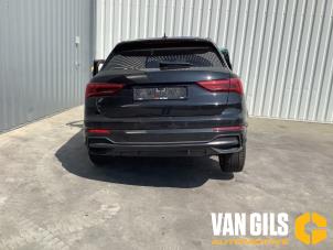 Audi Q3 1.5 35 TFSI 16V Épave (2019, Noir)