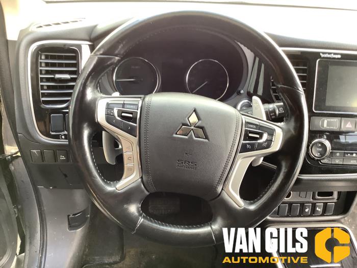 Mitsubishi Outlander 2.0 16V PHEV 4x4 Vehículo de desguace (2016, Gris)