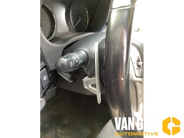 Mitsubishi Outlander 2.0 16V PHEV 4x4 Vehículo de desguace (2016, Gris)