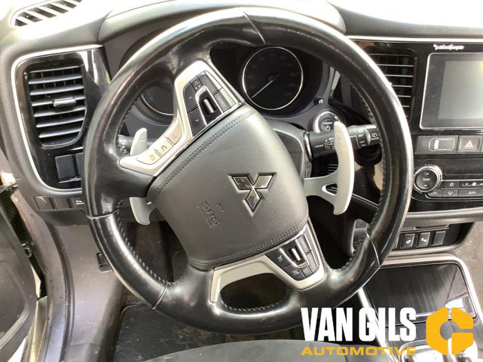 Mitsubishi Outlander 2.0 16V PHEV 4x4 Vehículo de desguace (2016, Gris)
