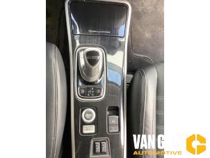 Mitsubishi Outlander 2.0 16V PHEV 4x4 Vehículo de desguace (2016, Gris)