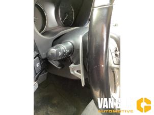 Mitsubishi Outlander 2.0 16V PHEV 4x4 Vehículo de desguace (2016, Gris)