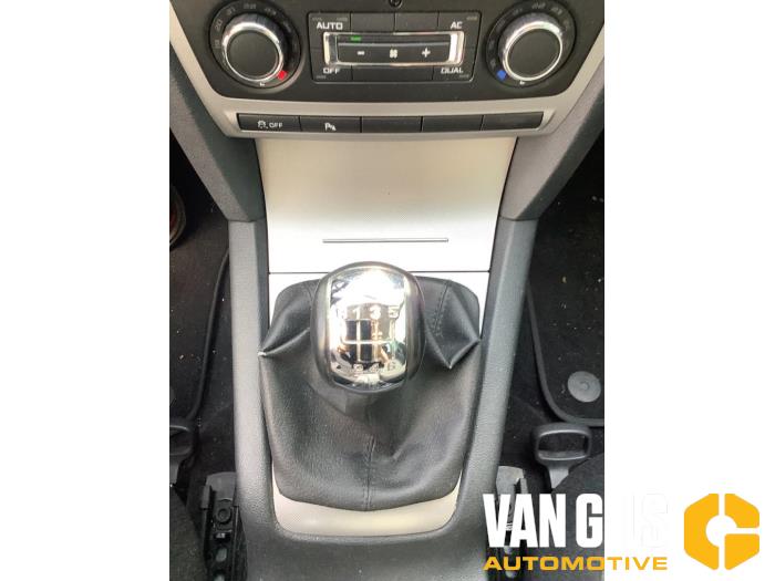 Skoda Octavia Combi 2.0 TDI PDF Vehículo de desguace (2010, Azul)