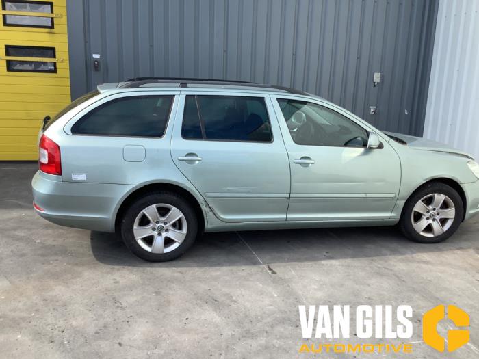 Skoda Octavia Combi 2.0 TDI PDF Vehículo de desguace (2010, Azul)