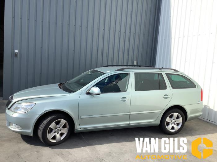 Skoda Octavia Combi 2.0 TDI PDF Vehículo de desguace (2010, Azul)
