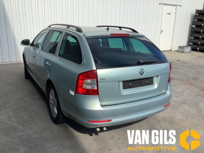 Skoda Octavia Combi 2.0 TDI PDF Vehículo de desguace (2010, Azul)