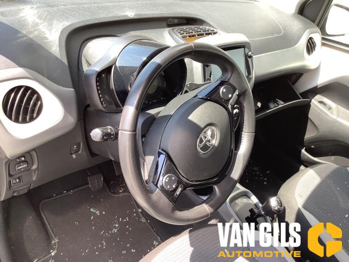 Toyota Aygo 1.0 12V VVT-i Vehículo de desguace (2021, Blanco)