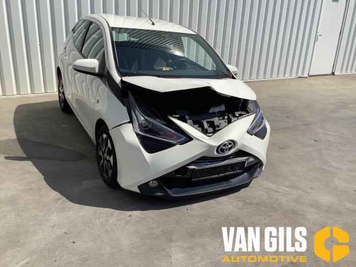 Toyota Aygo 1.0 12V VVT-i Vehículo de desguace (2021, Blanco)