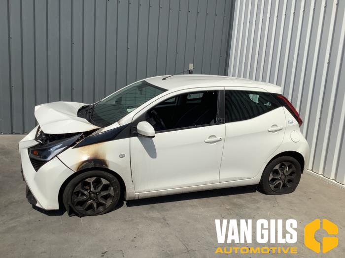 Toyota Aygo 1.0 12V VVT-i Vehículo de desguace (2021, Blanco)