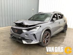 Cupra Formentor 1.4 e-Hybrid VZ 16V Samochód złomowany (2022, Szary)