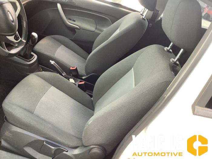 Ford Fiesta 6 1.25 16V Schrottauto (2011, Weiß)