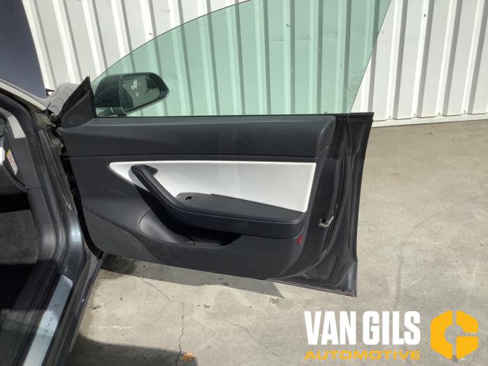 Tesla Model 3 Long Range, Performance AWD Schrottauto (2019, Grau)