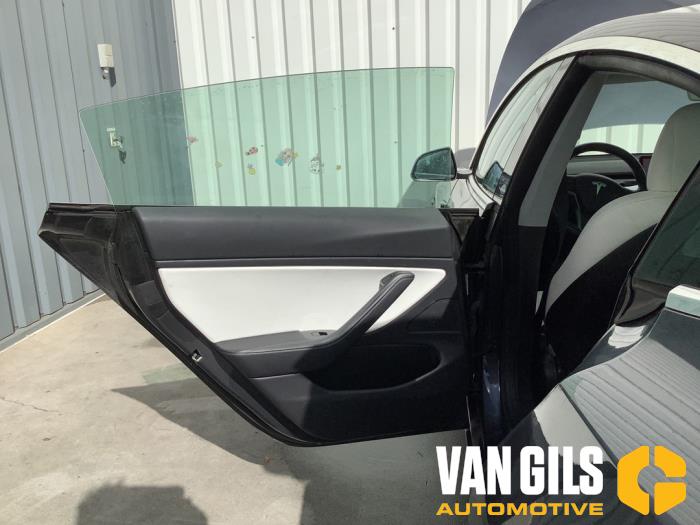 Tesla Model 3 Long Range, Performance AWD Schrottauto (2019, Grau)