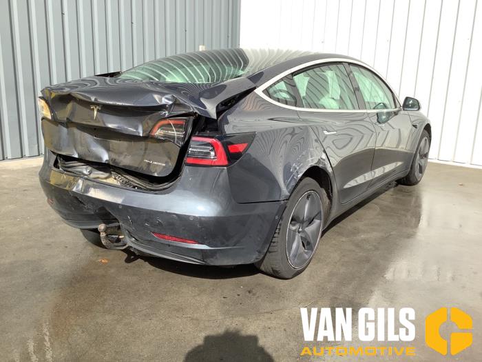 Tesla Model 3 Long Range, Performance AWD Schrottauto (2019, Grau)