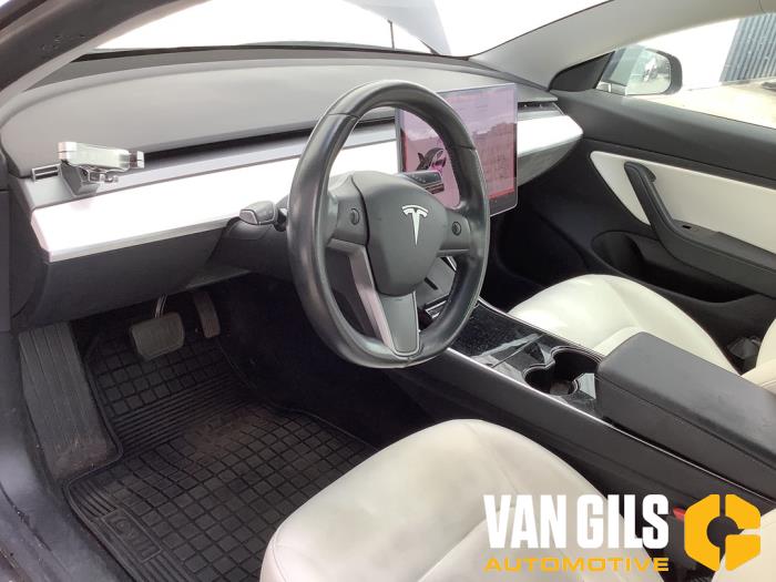 Tesla Model 3 Long Range, Performance AWD Schrottauto (2019, Grau)