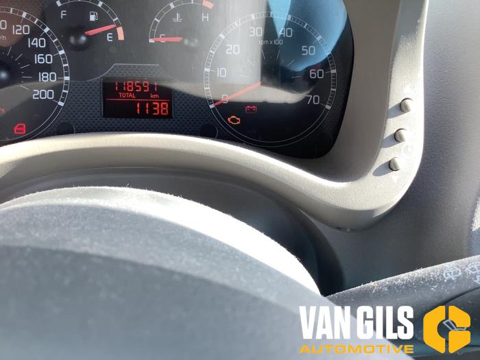Fiat Panda 1.2 Fire Skadat fordon (2004, ZWART)