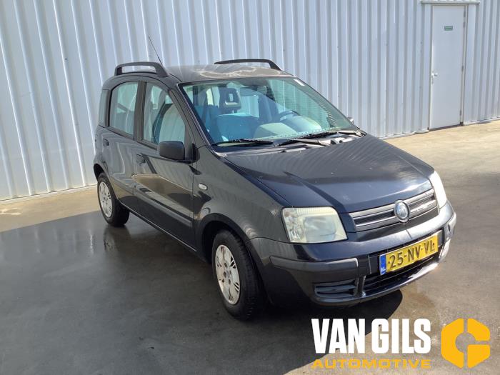 Fiat Panda 1.2 Fire Skadat fordon (2004, ZWART)
