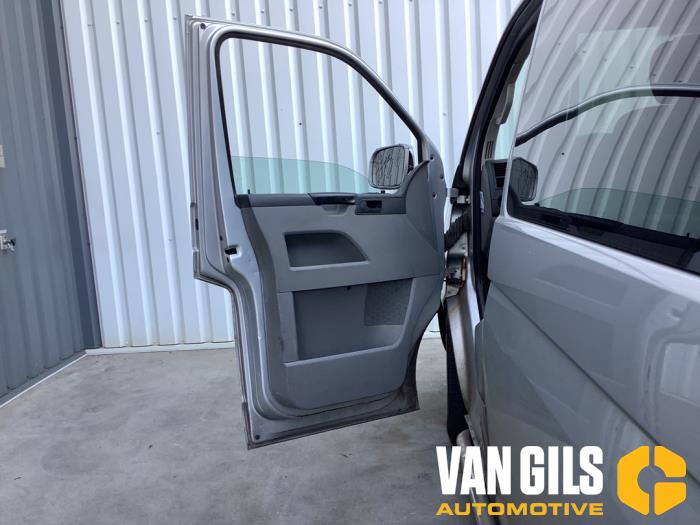 Volkswagen Transporter T5 1.9 TDi Vehículo de desguace (2009, Granito)