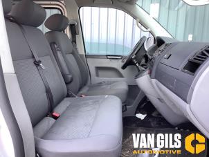 Volkswagen Transporter T5 1.9 TDi Vehículo de desguace (2009, Granito)