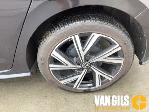 Volkswagen Polo VI 1.0 TSI 12V Vehículo de desguace (2024, Negro)