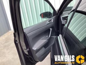 Volkswagen Polo VI 1.0 TSI 12V Vehículo de desguace (2024, Negro)