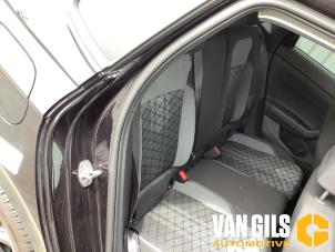 Volkswagen Polo VI 1.0 TSI 12V Vehículo de desguace (2024, Negro)