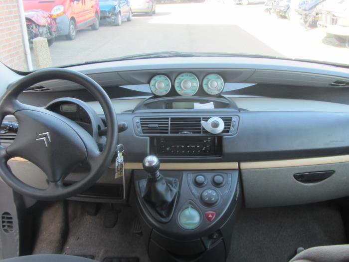 Citroen C8 2.0 HDi 16V Samochód złomowany (2005, Szary)