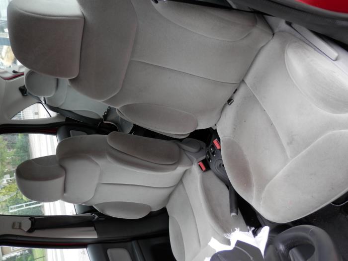 Citroen C3 1.4 HDi Épave (2005, Rouge)