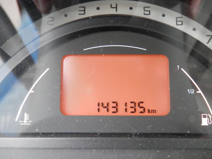 Citroen C3 1.4 HDi Épave (2005, Rouge)