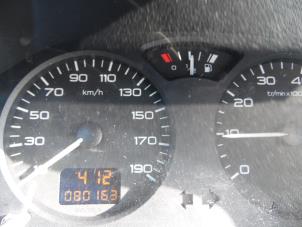 Peugeot 106 II 1.1 XN,XR,XT,Accent Épave (2003, Bleu)