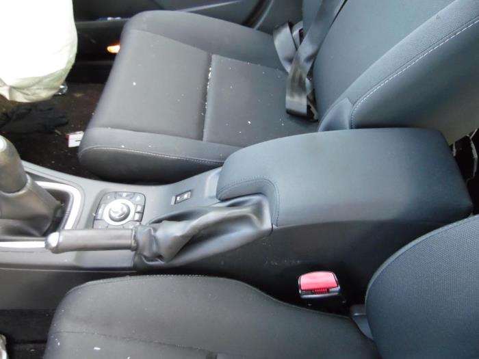 Renault Megane III Grandtour 1.5 dCi 90 Skrotfordon (2011, ZWART)