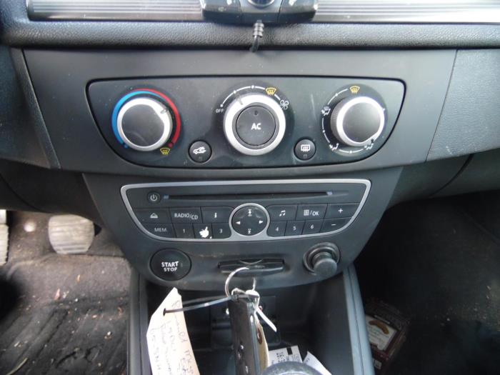 Renault Megane III Grandtour 1.5 dCi 90 Skrotfordon (2011, ZWART)
