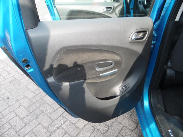 Citroen C3 Picasso 1.4 16V VTI 95 Épave (2009, Bleu)