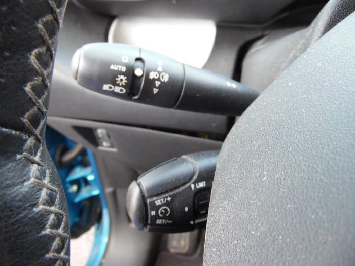 Citroen C3 Picasso 1.4 16V VTI 95 Épave (2009, Bleu)