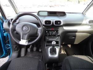 Citroen C3 Picasso 1.4 16V VTI 95 Épave (2009, Bleu)