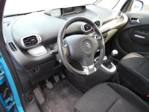 Citroen C3 Picasso 1.4 16V VTI 95 Épave (2009, Bleu)