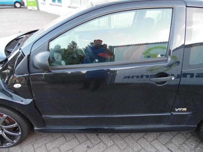 Citroen C2 1.4 HDI Épave (2005, Noir)