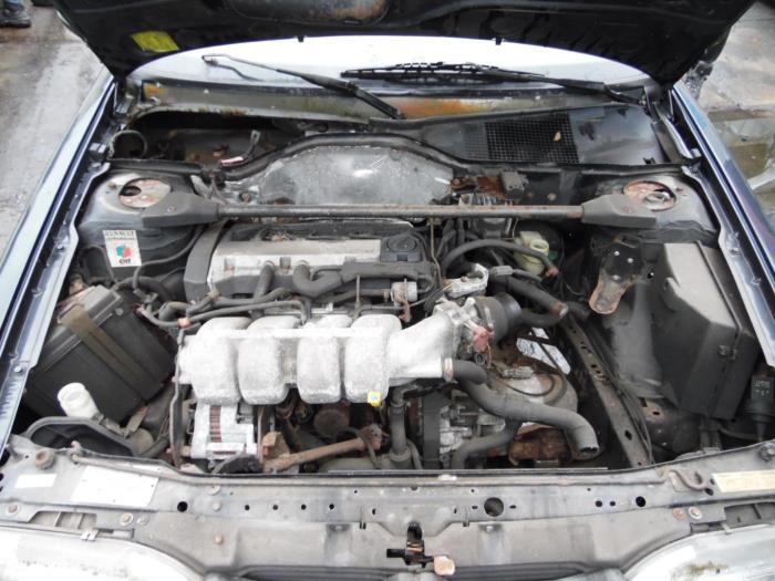 Renault 19 Phase II/III 1.8i 16V Épave (1995, Noir)
