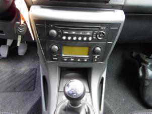Citroen C4 Berline 2.0 16V Épave (2005, Gris)