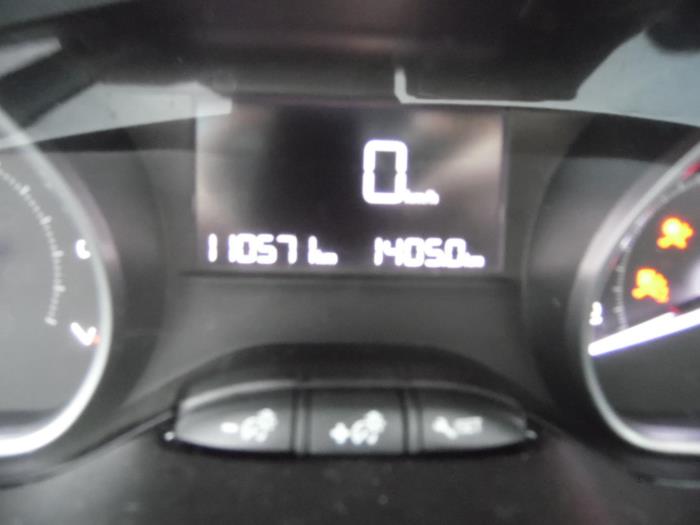 Peugeot 208 I 1.2 Vti 12V PureTech 82 Vehículo de desguace (2015, Gris)