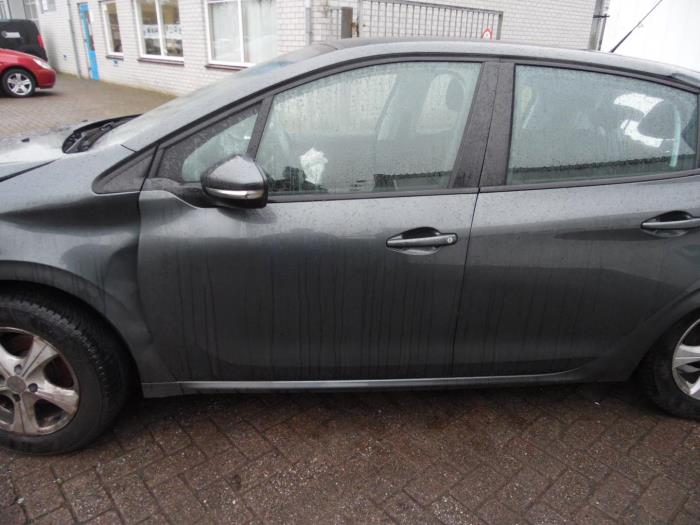 Peugeot 208 I 1.2 Vti 12V PureTech 82 Vehículo de desguace (2015, Gris)