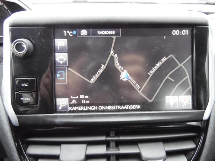 Peugeot 208 I 1.2 Vti 12V PureTech 82 Vehículo de desguace (2015, Gris)
