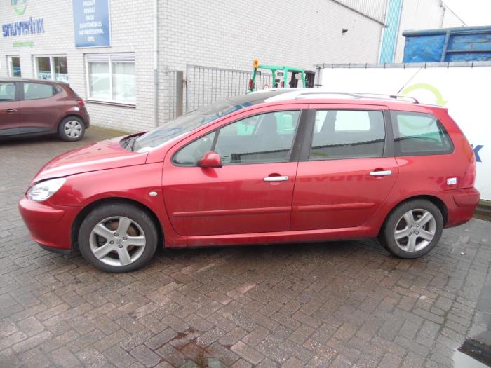Peugeot 307 SW 1.6 16V Vehículo de desguace (2005, Rojo)